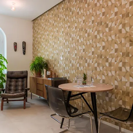 Electric & Apartamento Trento