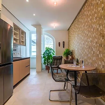 Electric & Apartment